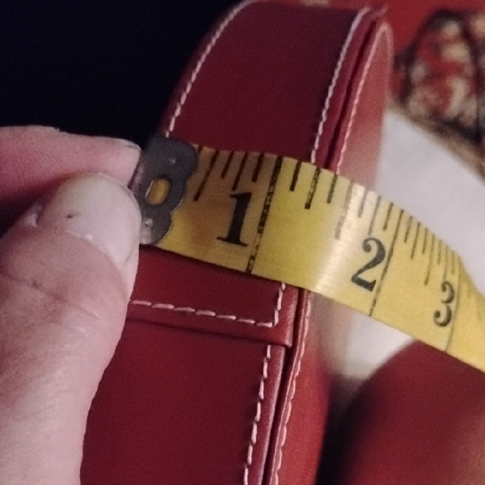 Round Red Storage Box - Picture 5 of 5